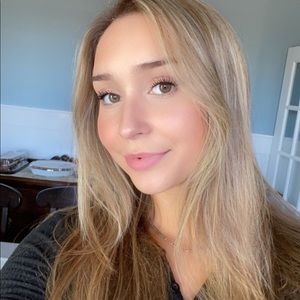 Meet your Posher, Jillian